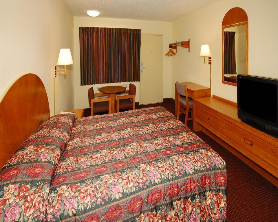 Econo Lodge Goldsboro Hwy 70 Exterior photo